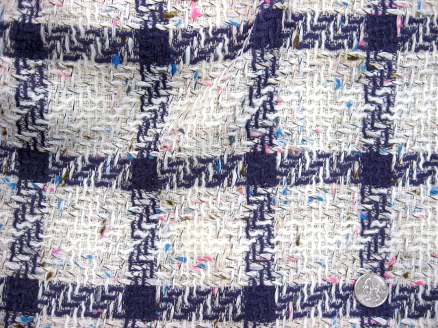 OSCAR DE LA RENTA - 100% FRENCH WOOL - OFF WHITE & PURPLE PLAID OSCAR DE LA RENTA - 100% FRENCH WOOL - OFF WHITE & PURPLE PLAID