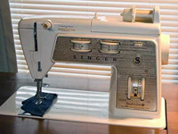 How to Change a Sewing Machine Needle in 59 Seconds (Singer